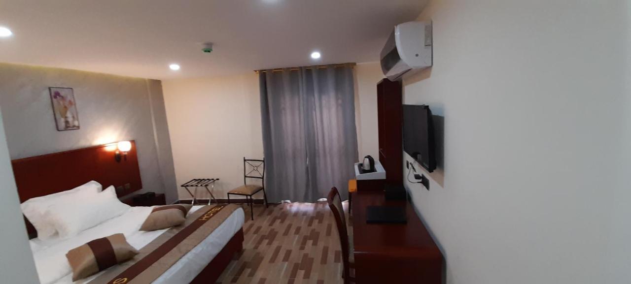 Venus Hotel Вади Муса Экстерьер фото